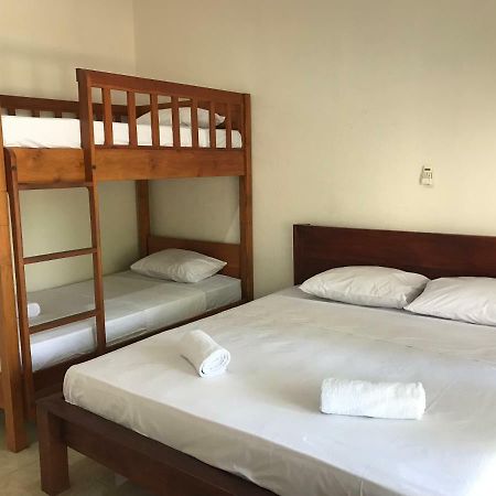 Jannah Homestay Νησιά Γκίλι Εξωτερικό φωτογραφία