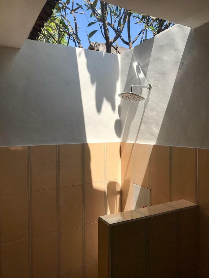 Jannah Homestay Νησιά Γκίλι Εξωτερικό φωτογραφία